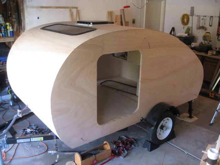 Who Wouldn't Want To Go Camping In This Trailer? (51 pics)