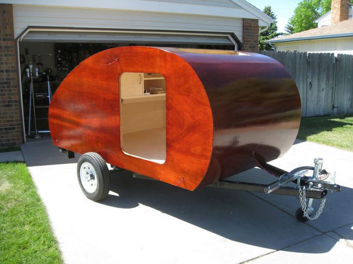 Who Wouldn't Want To Go Camping In This Trailer? (51 pics)