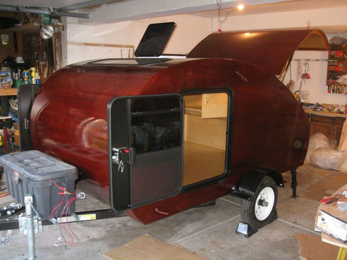 Who Wouldn't Want To Go Camping In This Trailer? (51 pics)