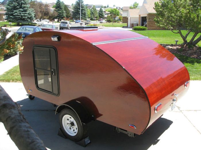 Who Wouldn't Want To Go Camping In This Trailer? (51 pics)