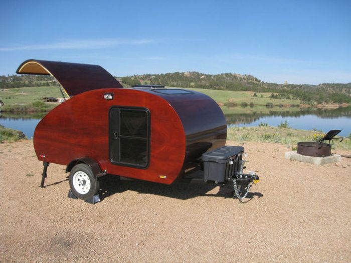 Who Wouldn't Want To Go Camping In This Trailer? (51 pics)