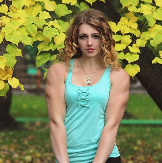 This Girl Has A Face Like Barbie And A Body Like The Hulk (31 pics)