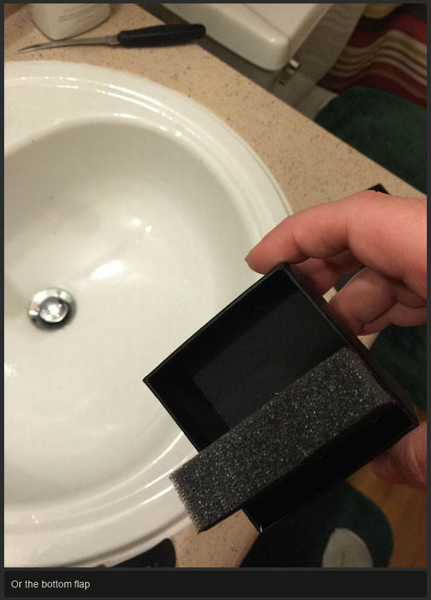 This Is A Pretty Crappy Gift (11 pics)