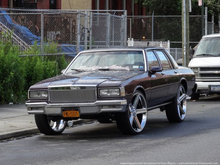 The Vintage Cars On The Streets Of New York City (49 pics)