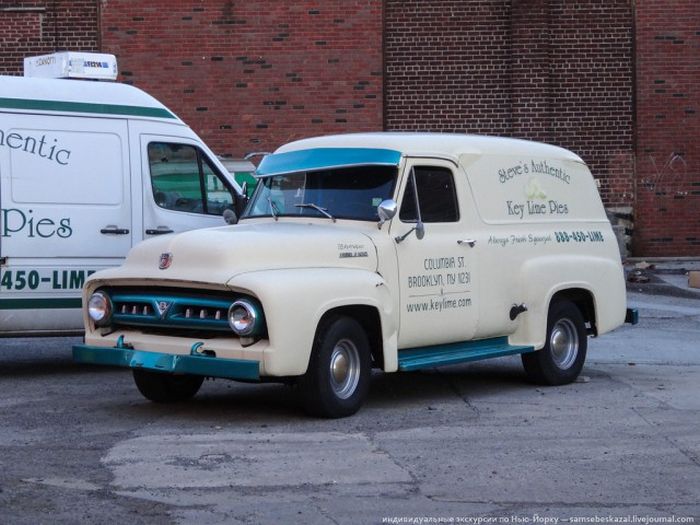 The Vintage Cars On The Streets Of New York City (49 pics)