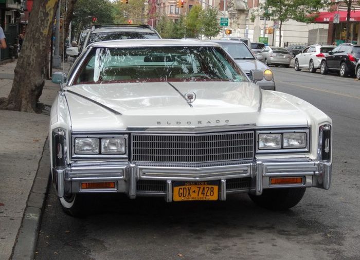 The Vintage Cars On The Streets Of New York City (49 pics)