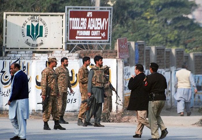 Taliban Fighters Attack Innocent School Children In Pakistan (31 pics)