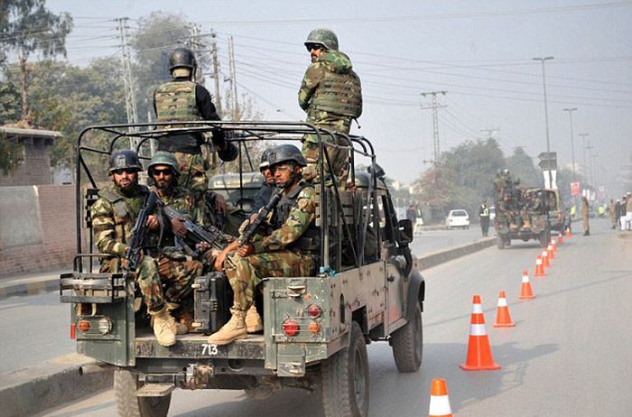 Taliban Fighters Attack Innocent School Children In Pakistan (31 pics)