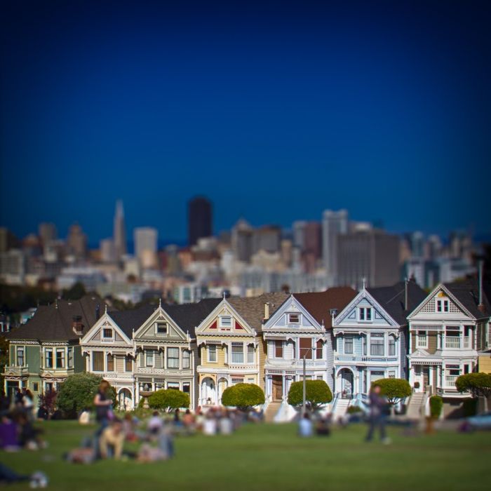 Tilt-Shift Photos Of The Cities (63 pics)