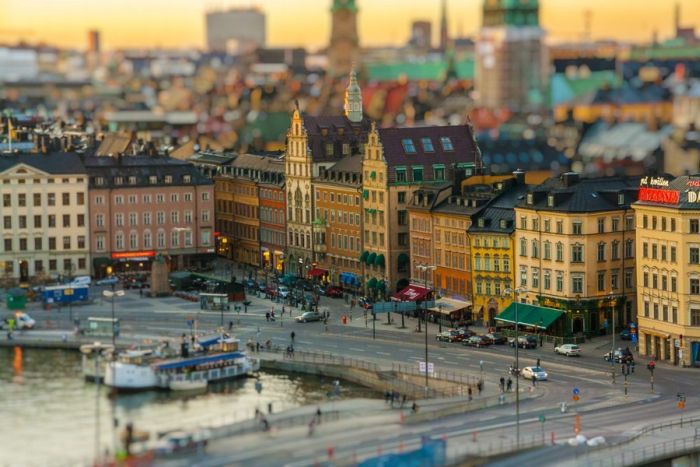 Tilt-Shift Photos Of The Cities (63 pics)