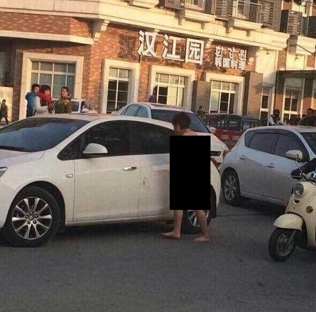 Cheaters Get Caught In China (4 pics)