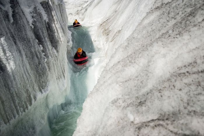 Glacial Hydro Speeding Is Extreme (10 pics)