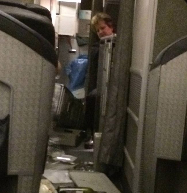 Flight Takes A Turn For The Worst Thanks To Turbulence (8 pics + video)