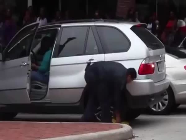 Girl Drives Off With A Booted Car