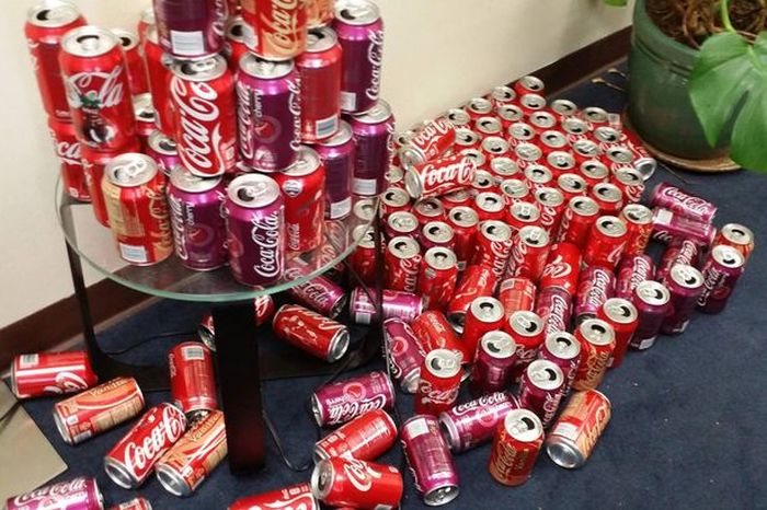 This Man Drank Ten Cans Of Coke Every Day For A Month (4 pics)