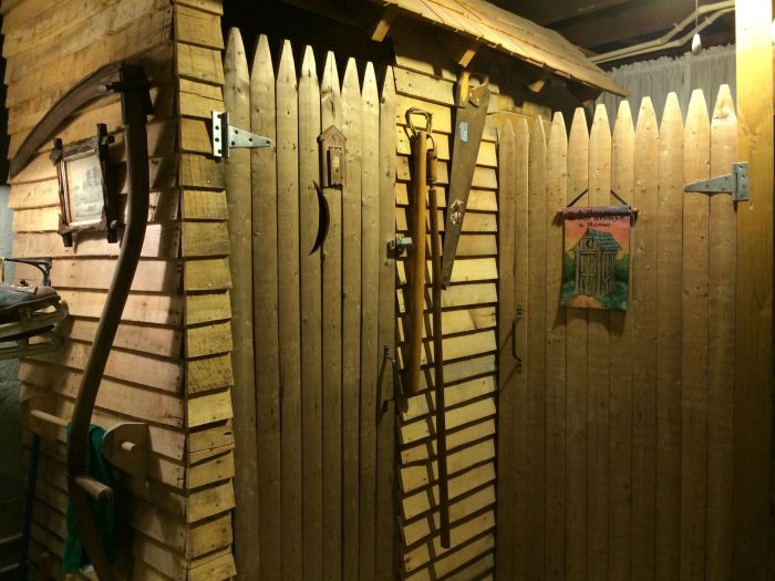 These People Put An Outhouse In Their Basement (10 pics)