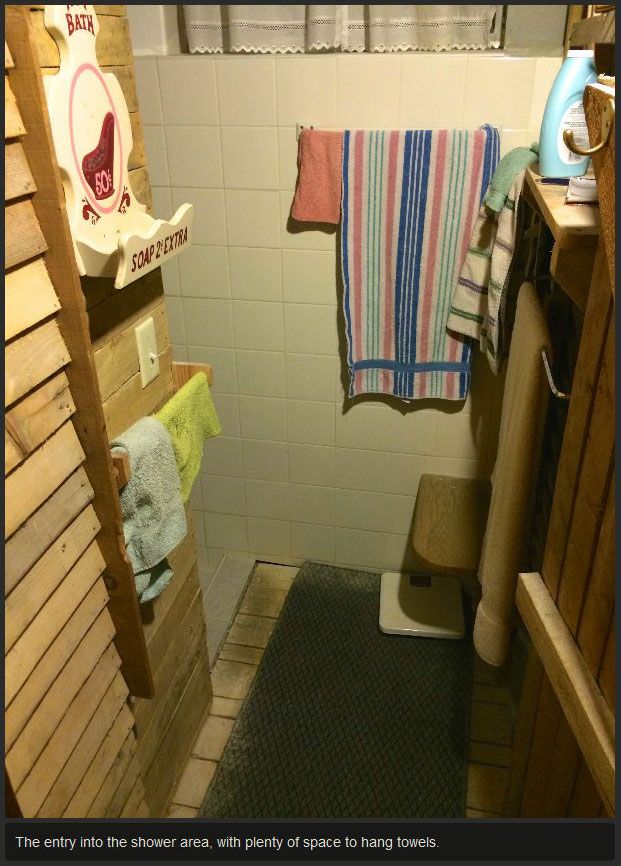 These People Put An Outhouse In Their Basement (10 pics)