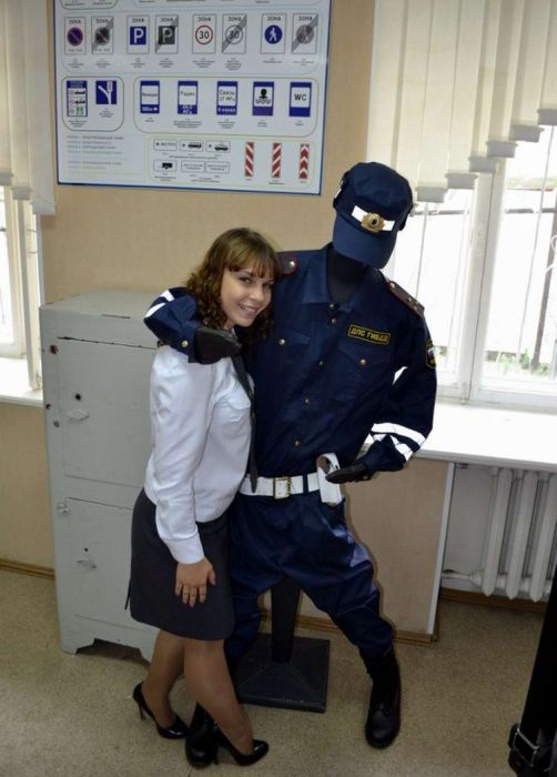 Female Russian Police That Look Great In Uniform (40 pics)