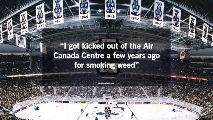 Hilarious One Star Yelp Reviews Of Famous NHL Arenas (25 pics)