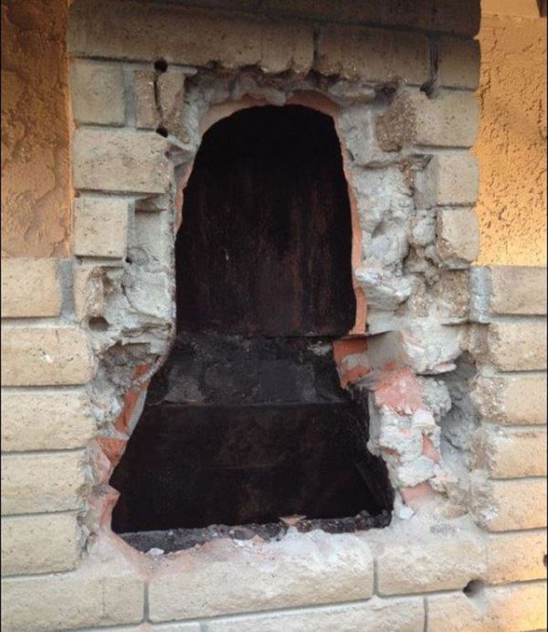 Mother Of Three Tries To Break Into Home Through Chimney (3 pics)