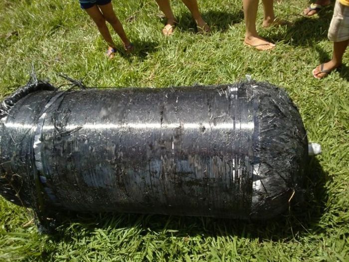 This Meteor In Brazil Is Very Suspicious (5 pics)
