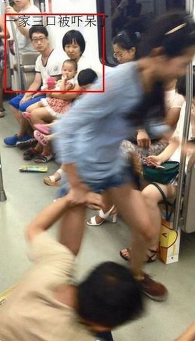 Girl Shows Her Boyfriend Who's In Charge (6 pics)