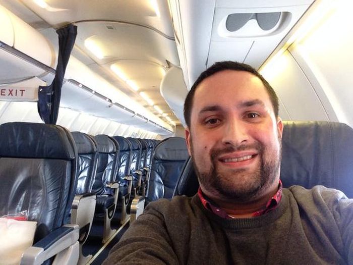 Forget First Class, This Guy Got The Plane To Himself (2 pics)