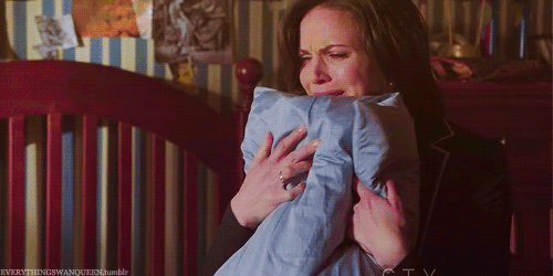 What It's Like Breaking Up At 18, 25, And 30 Years Old (24 gifs)