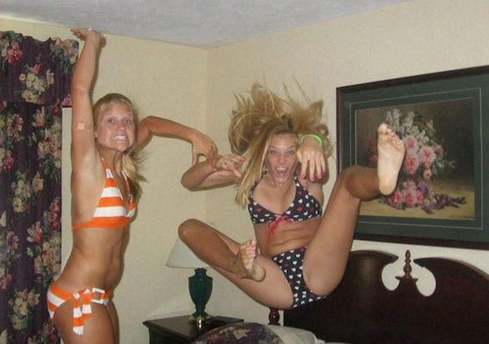 Goofy Girls (53 pics)