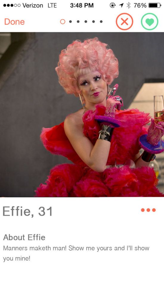 When Characters From The Hunger Games Get On Tinder (16 pics)