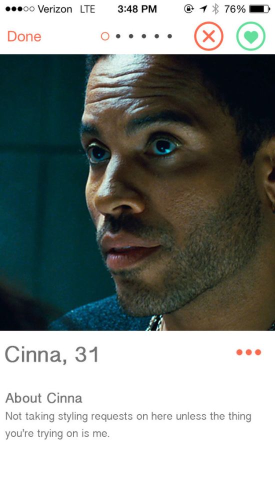 When Characters From The Hunger Games Get On Tinder (16 pics)