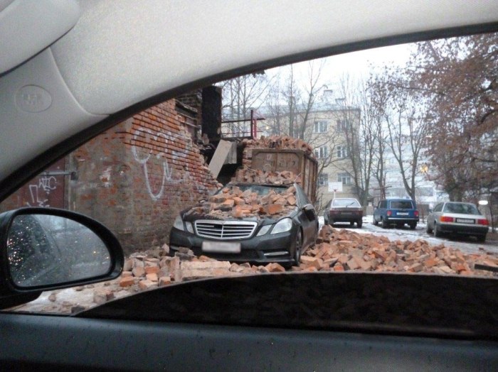 This Used To Be A Mercedes (3 pics)