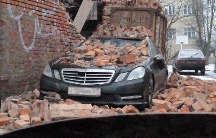 This Used To Be A Mercedes (3 pics)