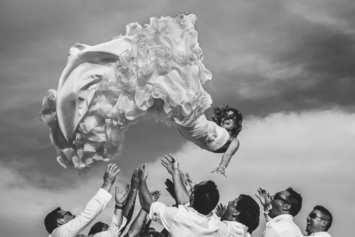 These Were The Best Award-Winning Wedding Photos Of 2014 (26 pics)