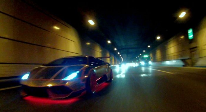 Check Out Japan's LED Lamborghini Mob (24 pics)