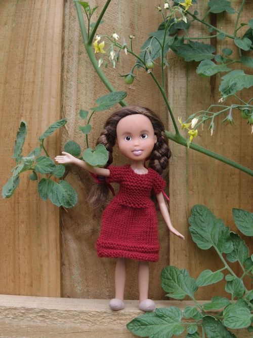 These Bratz Dolls Got Extreme ‘Makeunders’ (16 pics)