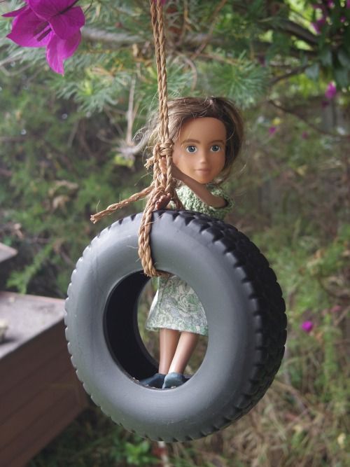 These Bratz Dolls Got Extreme ‘Makeunders’ (16 pics)