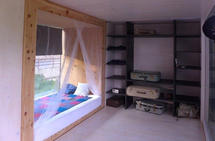 Beautiful Compact Mobile Home (9 pics)