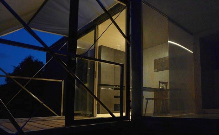 Beautiful Compact Mobile Home (9 pics)