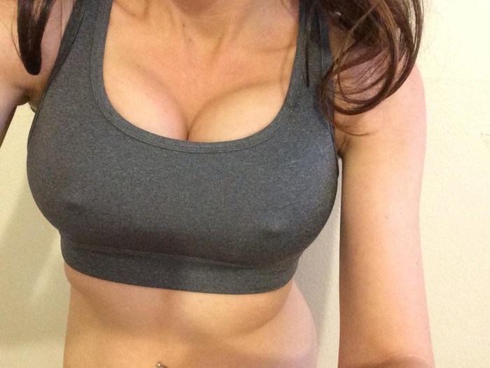 The Easiest Ways To Make Your Breasts Look Bigger (16 pics) .