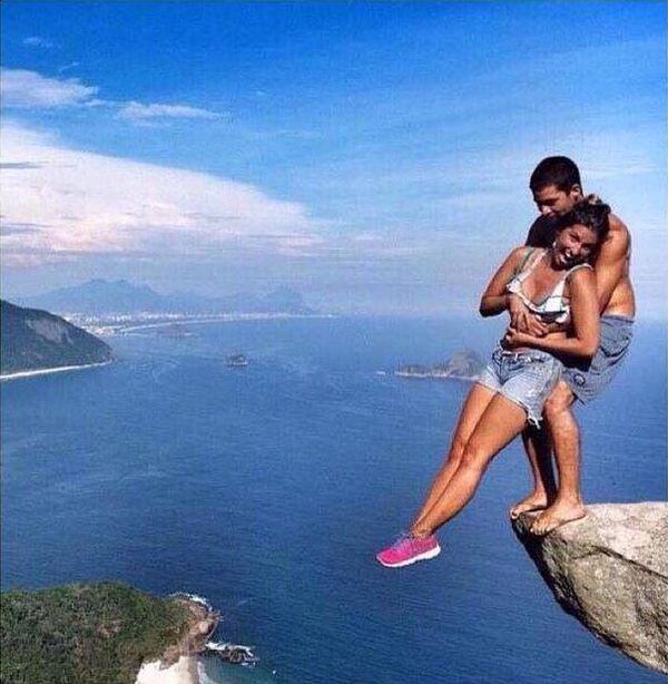 Insane Pictures On A Cliff (4 pics)