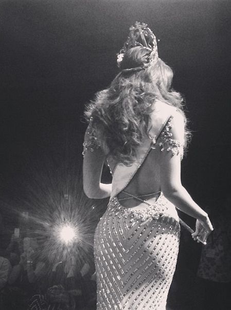Say Hello To Miss Universe 2014 Paulina Vega Dieppa (25 pics)