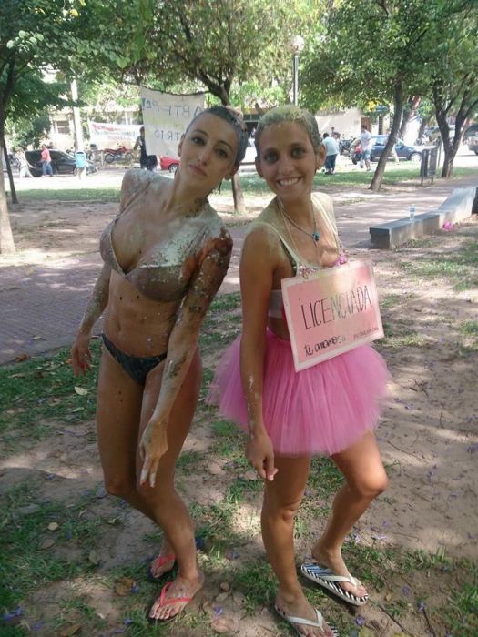 Messy Graduation in Argentina (18 pics)