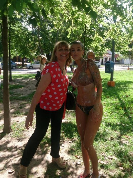Messy Graduation in Argentina (18 pics)