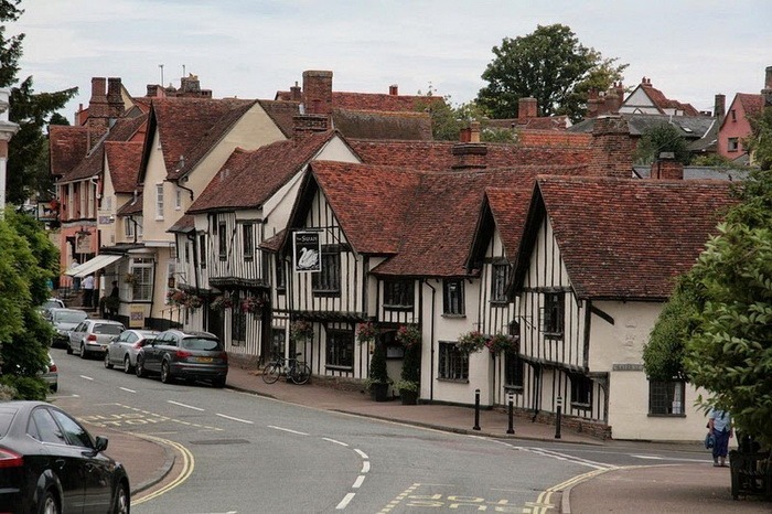 Welcome To Lavenham (14 pics)
