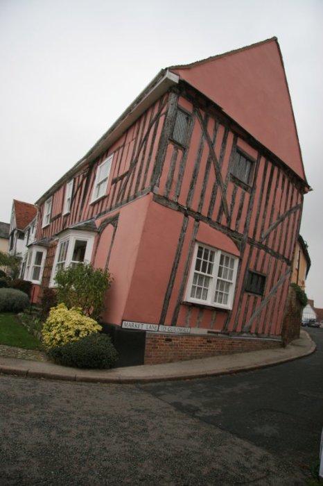 Welcome To Lavenham (14 pics)