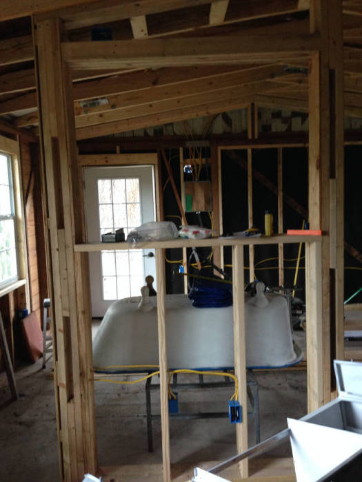 This Is Not An Ordinary Garage (25 pics)
