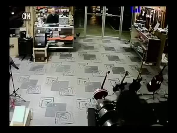 Robber Plays Dead When Store Owner Points A Gun To His Head