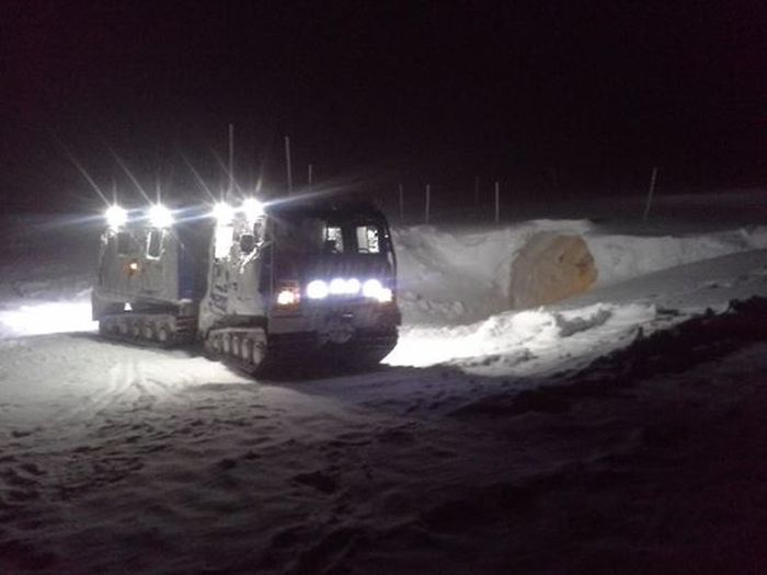 Go Inside Of Iceland's Second Largest Glacier (16 pics)