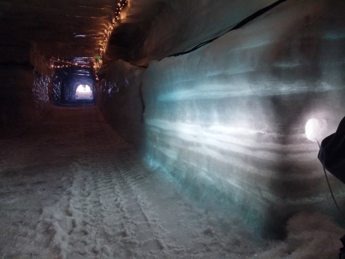 Go Inside Of Iceland's Second Largest Glacier (16 pics)